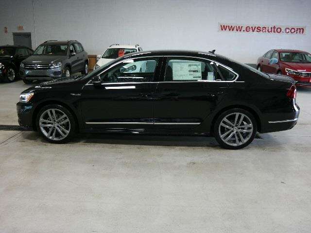 2017 Volkswagen Passat 1.8T R-Line 4dr Sedan